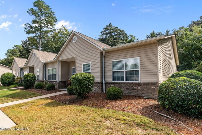 101 E Rhode Island Ave in Southern Pines, NC - Building Photo - Building Photo