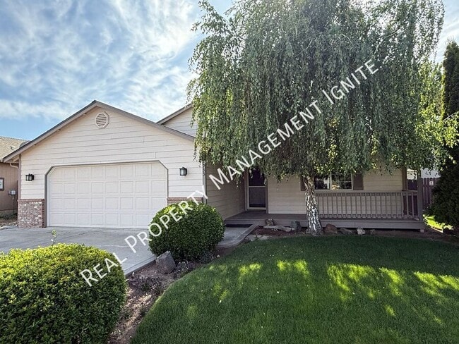 property at 1933 SW 35th Pl