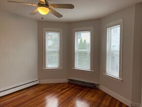 3 Carson St, Unit 1 in Boston, MA - Building Photo - Building Photo