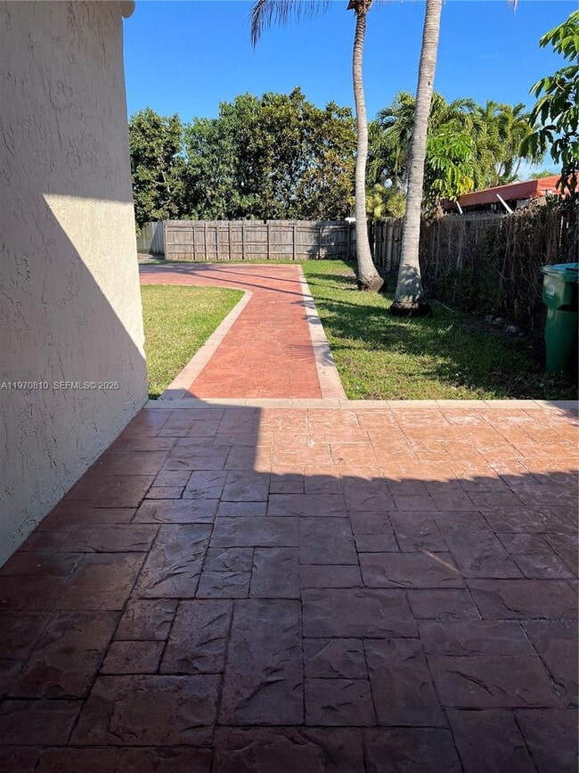 158 SW 96th Ct in Miami, FL - Building Photo - Building Photo