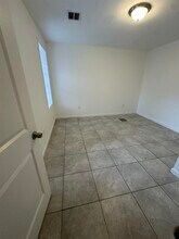 585 Bramhall Ave in Jersey City, NJ - Building Photo - Building Photo