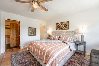 1602 Indian Creek Frontage Rd in Huntley, MT - Foto de edificio - Building Photo
