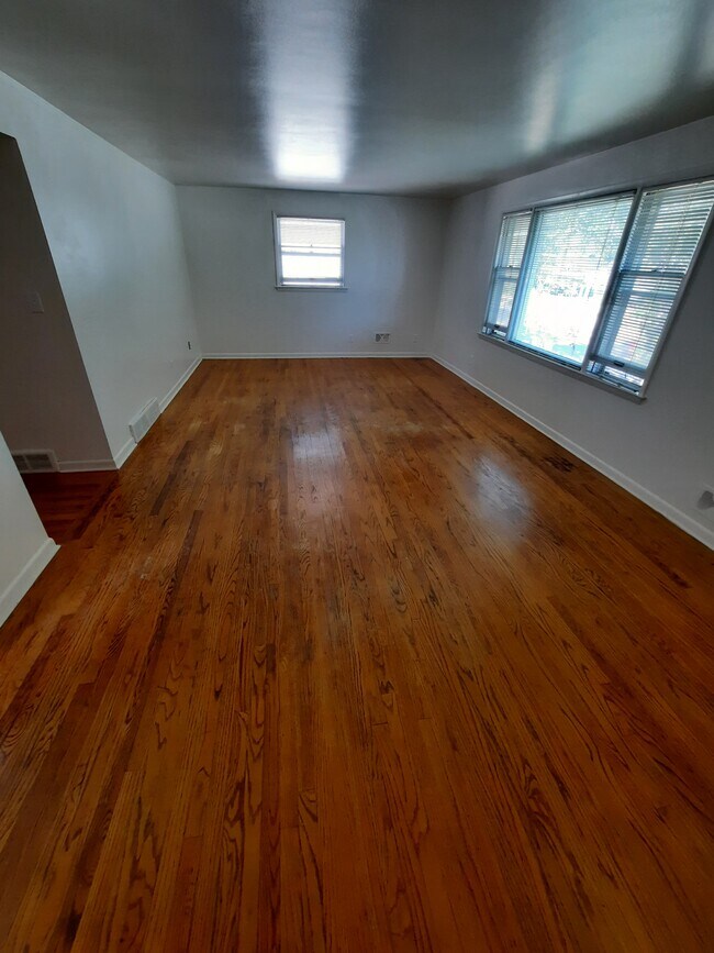 4033 60th St Rentals in Kenosha, WI