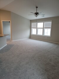 20 Old Pond Rd, Unit Condo for lease at Spring in Springboro, OH - Building Photo - Building Photo