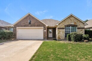 1412 Brownford Dr in Burleson, TX - Building Photo
