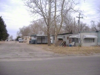 Hermans Trailer Park in South Hutchinson, KS - Building Photo