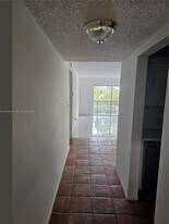 11925 NE 2nd Ave in Miami, FL - Building Photo