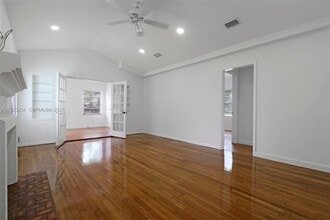 4630 SW 13th Terrace in Miami, FL - Building Photo - Building Photo