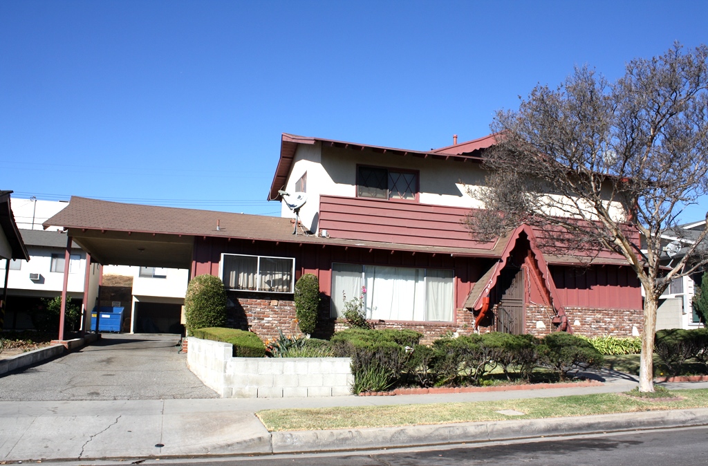 529 N 21st St in Montebello, CA - Building Photo