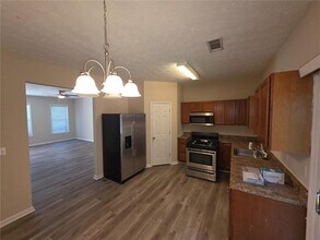 3856 Shenfield Dr in Union City, GA - Building Photo - Building Photo