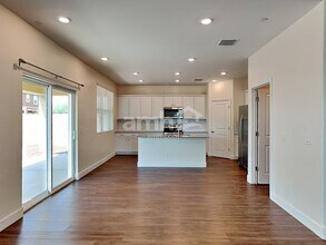 5915 W Larkspur Dr in Glendale, AZ - Building Photo - Building Photo