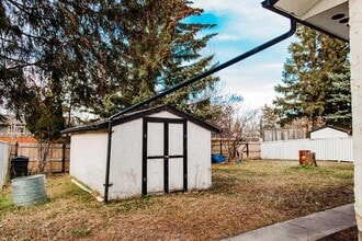 9836-9881 AvenueKey 32 in Grande Prairie, AB - Building Photo - Building Photo