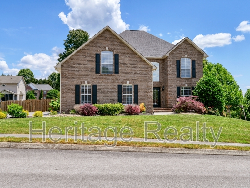 11236 Hatteras Dr in Knoxville, TN - Building Photo