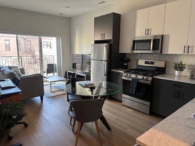 property at 3204 N Clifton Ave