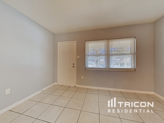 5571 66th Ave N in Pinellas Park, FL - Building Photo - Building Photo