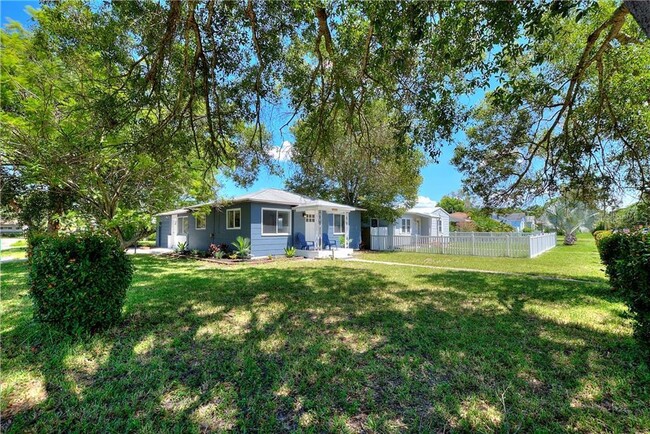 3763 Dartmouth Ave N in St. Petersburg, FL - Building Photo - Building Photo