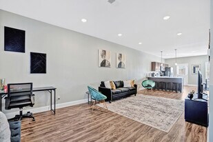 541 New S Dr, Unit ID1390881P in Clarksville, TN - Building Photo