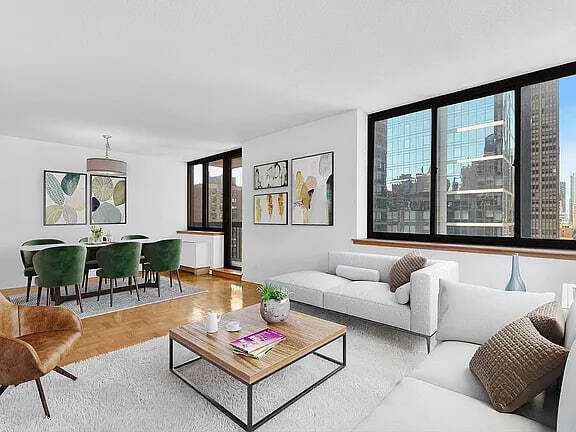 250 E 40th St in New York, NY - Building Photo - Building Photo