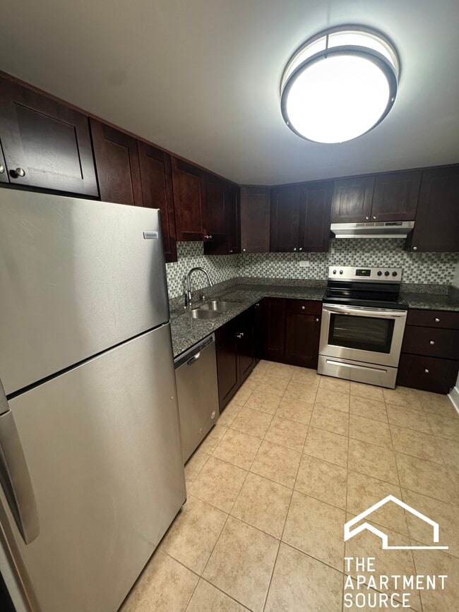 property at 525 N Quentin Rd