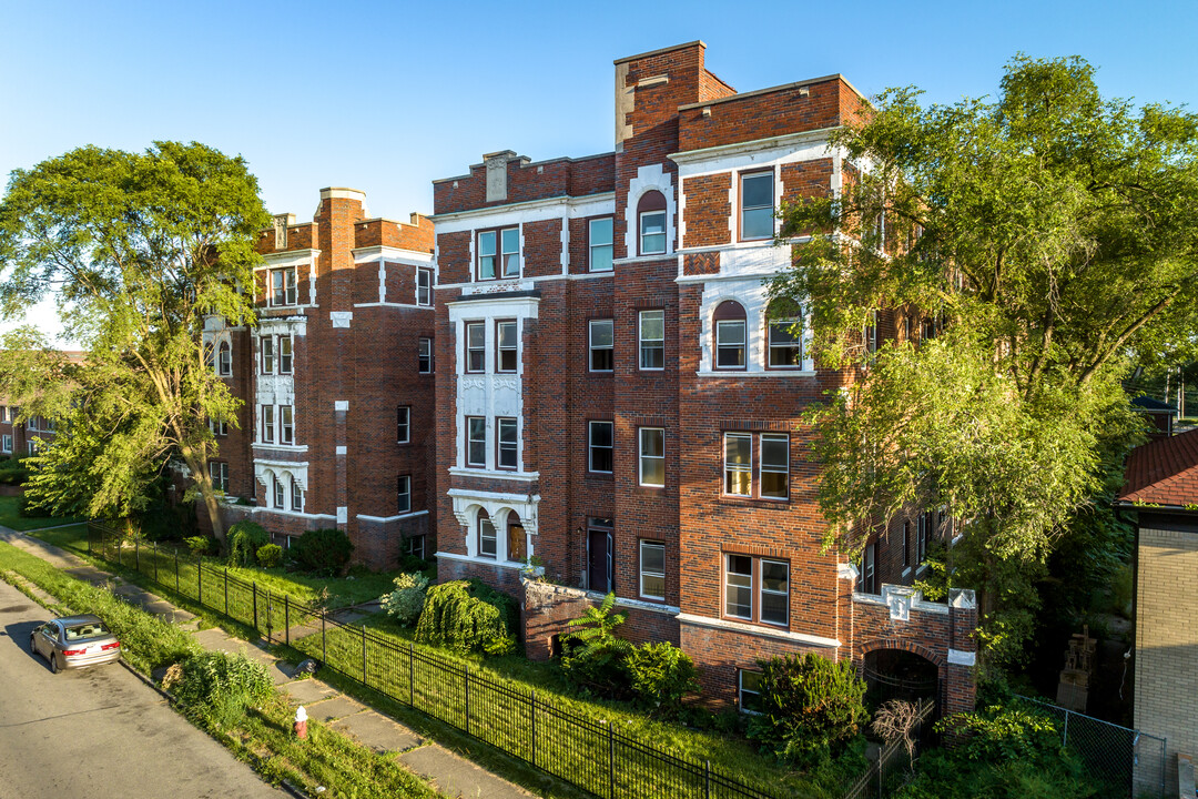 Whitmore Apartments in Detroit, MI - Foto de edificio