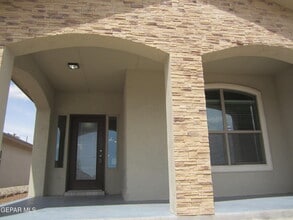 323 Malta St in El Paso, TX - Building Photo - Building Photo