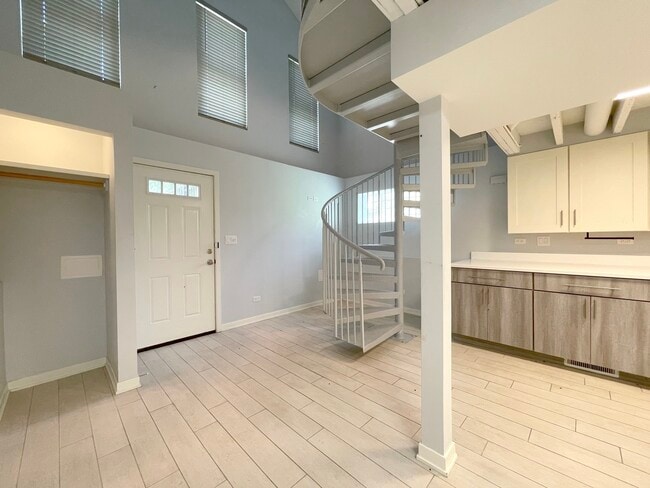 950 N Noble St in Chicago, IL - Building Photo - Building Photo
