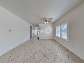 154 W Camino Espiga in Sahuarita, AZ - Building Photo - Building Photo
