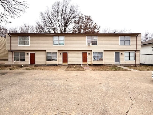 525 N Betty Jo Dr in Fayetteville, AR - Building Photo - Building Photo