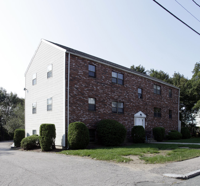 8 Jackson St in Quincy, MA - Building Photo - Building Photo