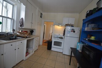 124 Academy Hill Rd, Unit 2 in Boston, MA - Building Photo - Building Photo