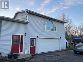 735 County Rd 28 in Belleville, ON - Building Photo