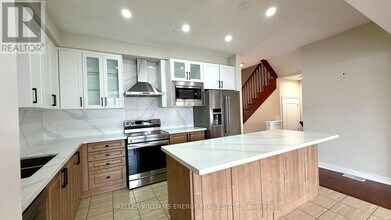 53 Raven Cross Ave in Markham, ON - Building Photo - Building Photo