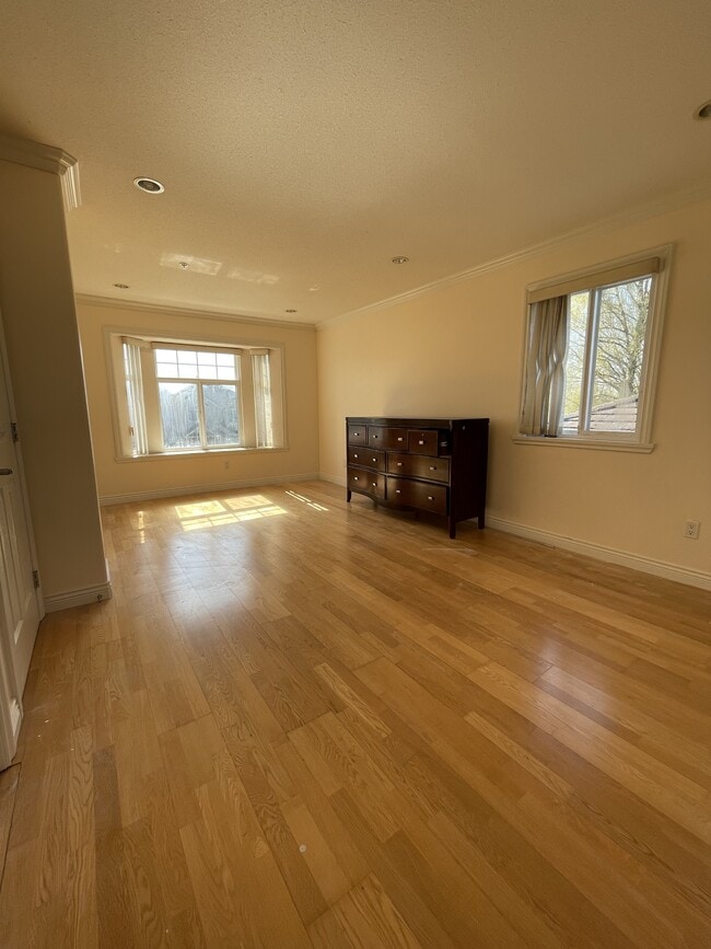 property at 3385 E 24th Ave