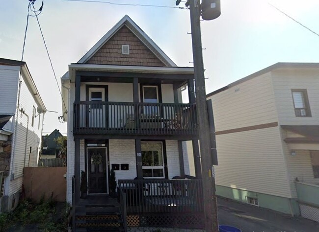 property at 86 Poplar St