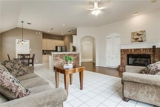 3516 Kales Ln in Flower Mound, TX - Foto de edificio - Building Photo