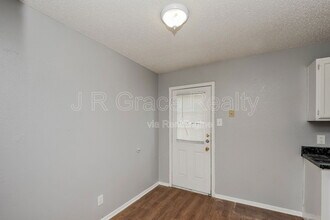 5933 Shadydell Dr in Fort Worth, TX - Building Photo - Building Photo