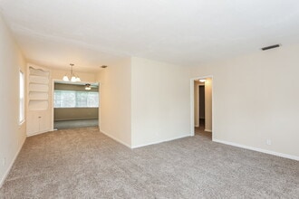 4908 Dundee Rd in Jacksonville, FL - Building Photo - Building Photo