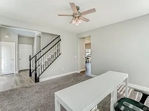997 McKinney Ln in Dayton, OH - Building Photo - Building Photo