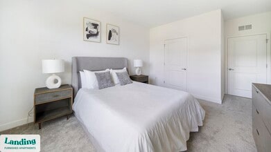 2200 Progress Pkwy in Schaumburg, IL - Building Photo - Building Photo