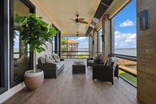 11707 Edgewater Ct in Montgomery, TX - Building Photo