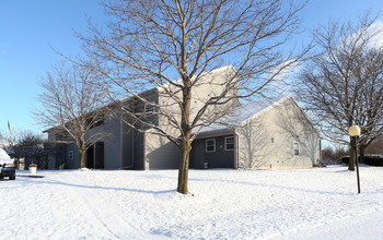 Emerald Court Apartments in Chittenango, NY - Building Photo - Building Photo