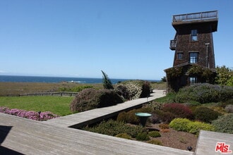 45340 Little Lake St in Mendocino, CA - Building Photo - Building Photo