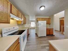 3939 Eastrise Dr in Groveport, OH - Foto de edificio - Building Photo