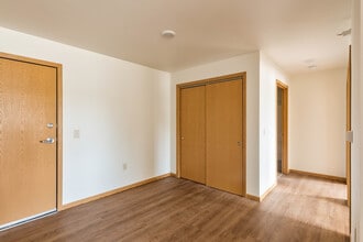 River Hills Apartments in Grand Rapids, MN - Building Photo - Building Photo