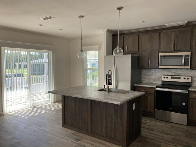 3617 Campari Dr in Ellenton, FL - Building Photo - Building Photo
