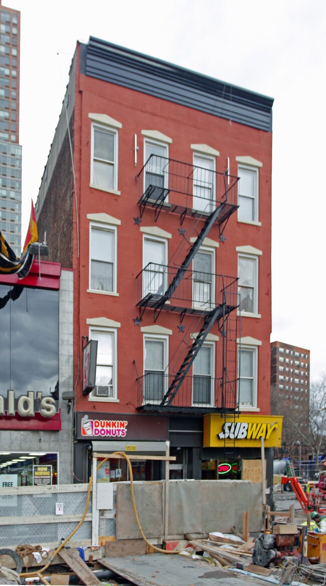 1873 Second Ave in New York, NY - Foto de edificio - Building Photo