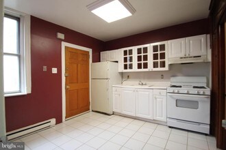 131 Pemberton St-Unit -2F in Philadelphia, PA - Building Photo - Building Photo