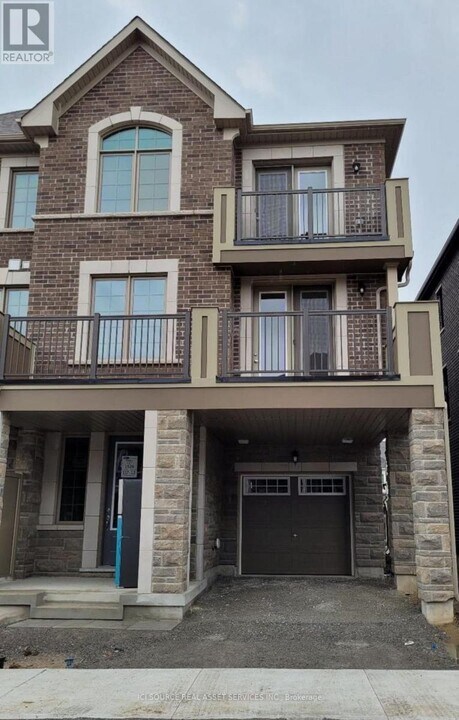31 Thomas Frisby Jr Cres in Markham, ON - Building Photo