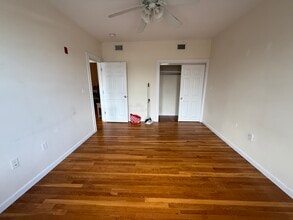 1942 Beacon St, Unit 1 in Boston, MA - Building Photo - Building Photo