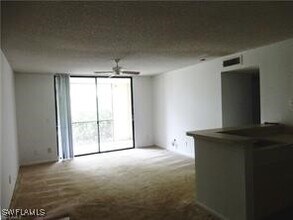 13555 Eagle Ridge Dr in Ft. Myers, FL - Building Photo - Building Photo